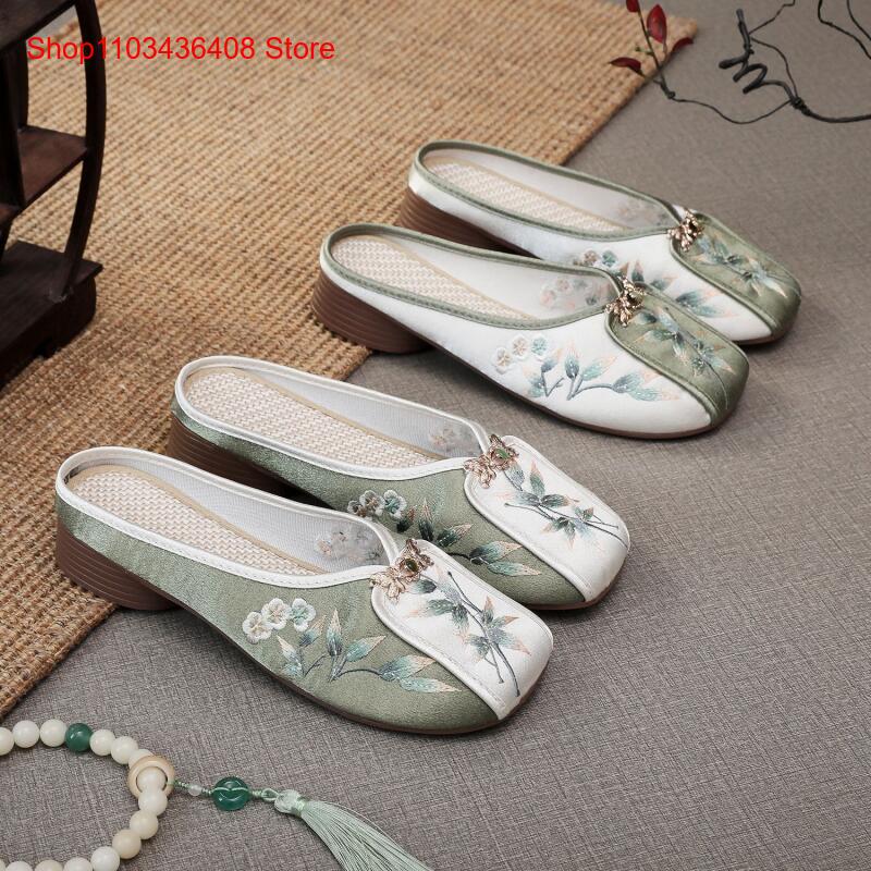 New Embroidered Slippers for H - огляд і ціна Ethnic Fashion