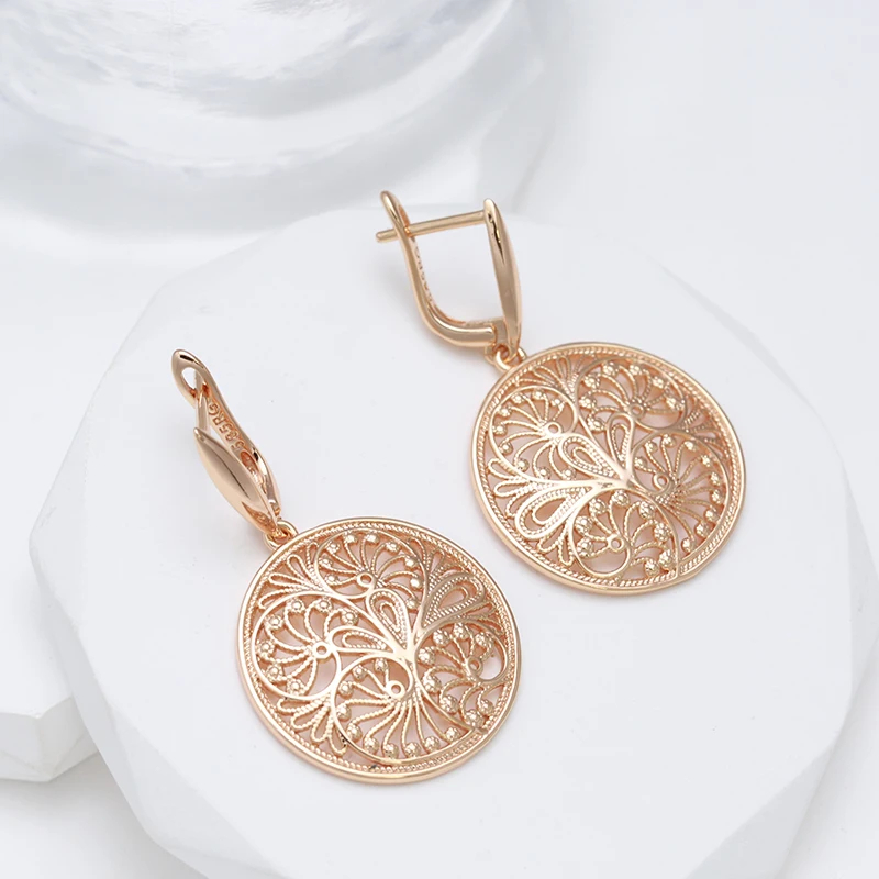 Wbmqda Hollow Metal Flower Lon - огляд і ціна Ethnic Fashion Dubai
