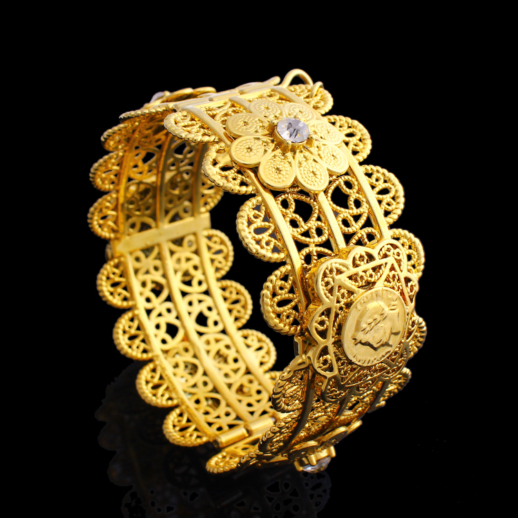Luxury Women Big Bangle 68mm G - огляд і ціна Ethnic Fashion Dubai
